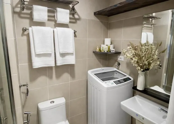 2 Bedroom Fully Furnished In Paranaque With Pool And Parking - Bloom Unit 1133 Apartment *